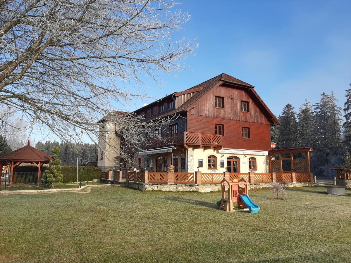 Penzion Planicka Černá v Pošumaví 외부 사진